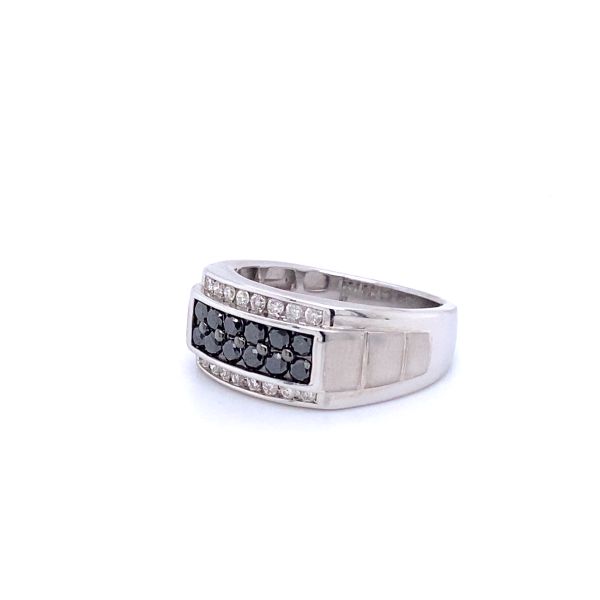 .925AG 6.8g 1.00ctw White / Black Diamond Gents Ring