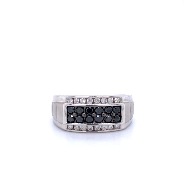 .925AG 6.8g 1.00ctw White / Black Diamond Gents Ring